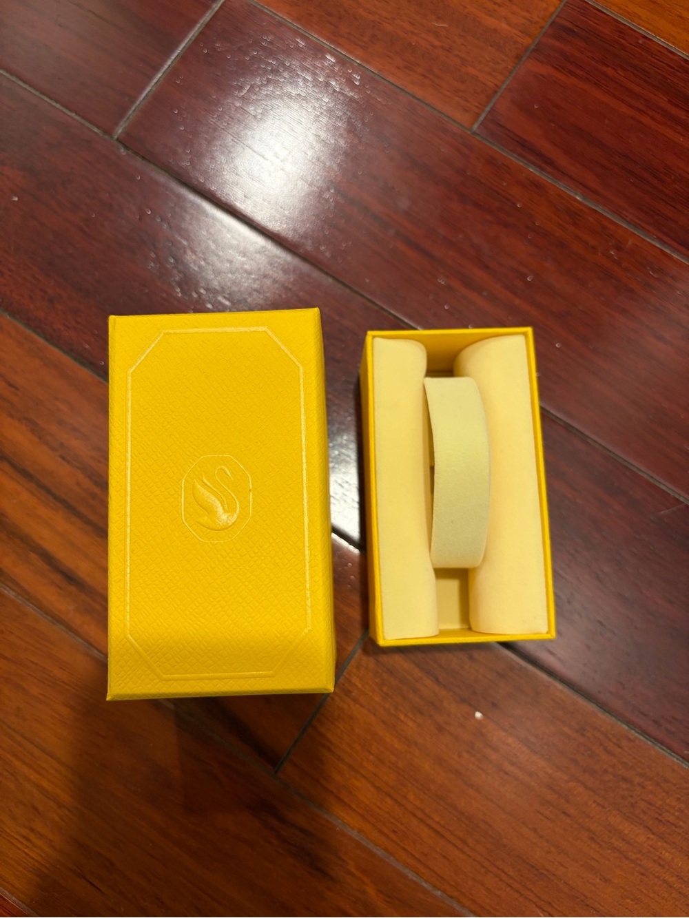 Swarovski Yellow Jewelry/Watch Box